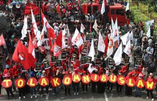 Indonesian Court terms Anti-labour Omnibus Law as 'Conditionally Unconstitutional'